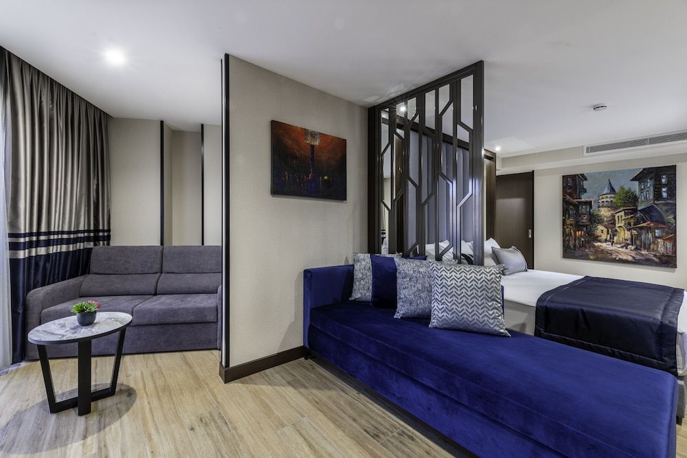 undefined Aprilis Deluxe Hotel 6