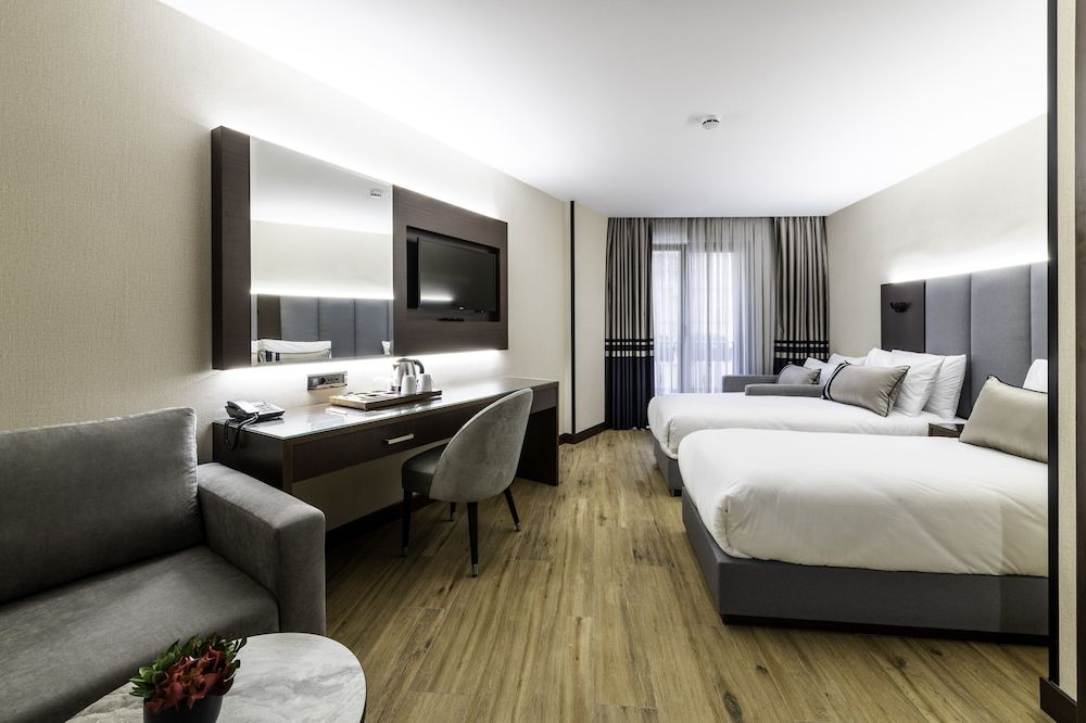 undefined Aprilis Deluxe Hotel 2