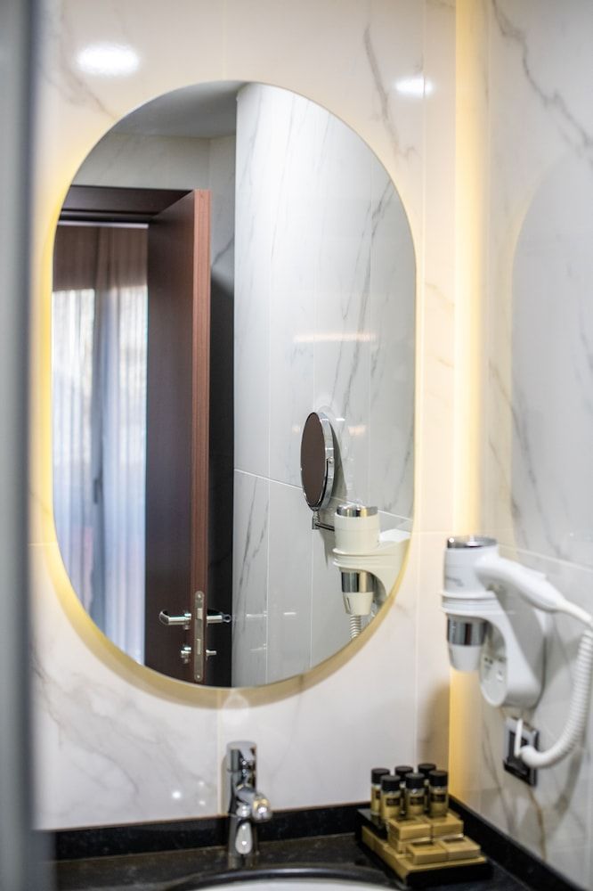 Aprilis Deluxe Hotel Double or Twin Room 9