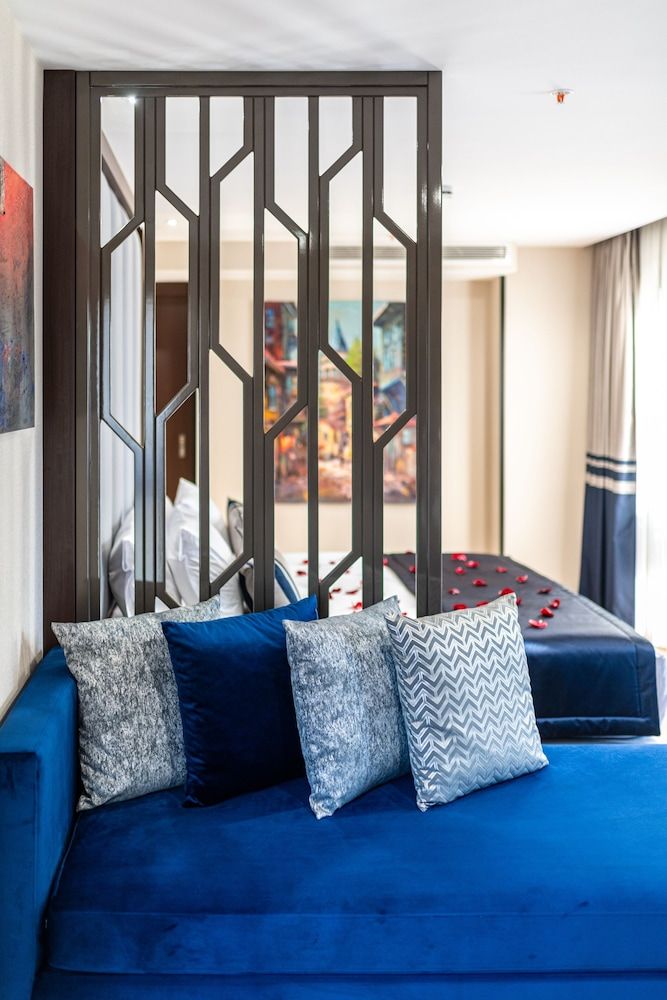 undefined Aprilis Deluxe Hotel 10