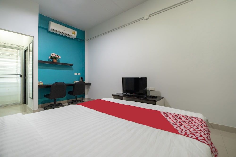 OYO 801 Inndy suite Standard Double Room 3