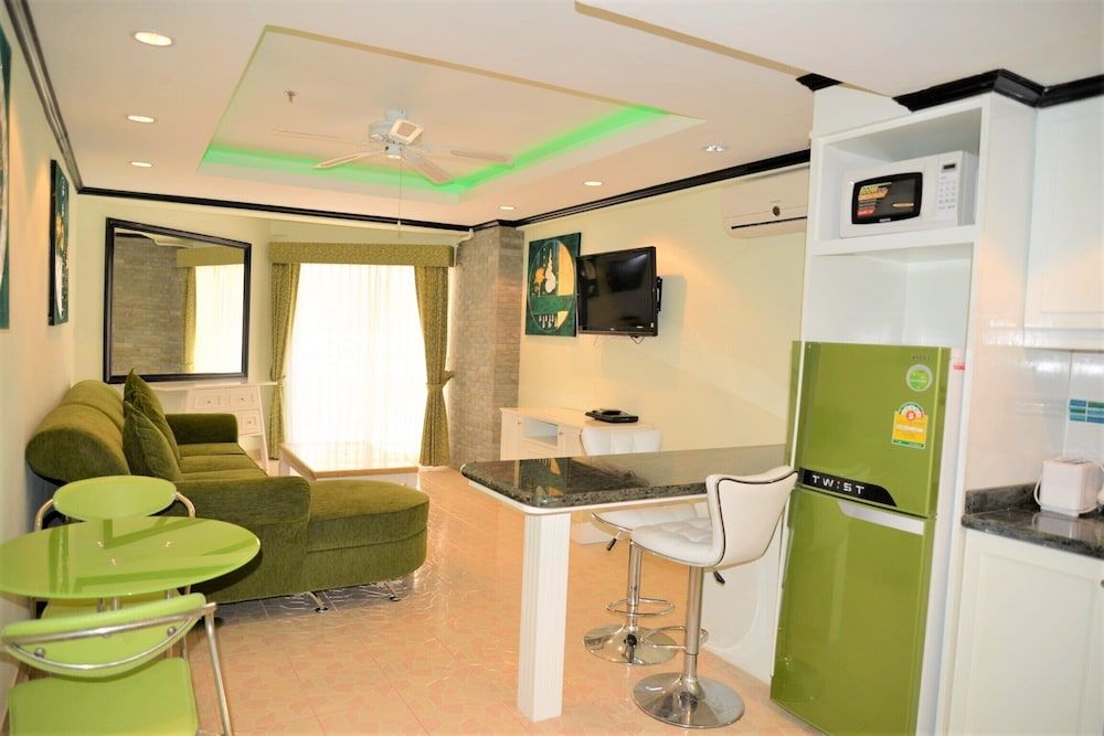 Sleek 1 bed Condo Jomtien Apartment 8