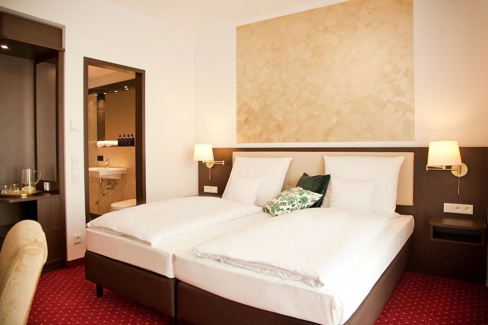 Gold Palais Hotel Comfort Double or Twin Room 4