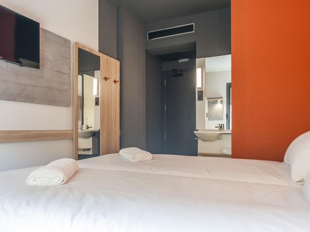 ibis budget Madrid Centro Lavapies Standard Room, 2 Twin Beds, Non Smoking 3