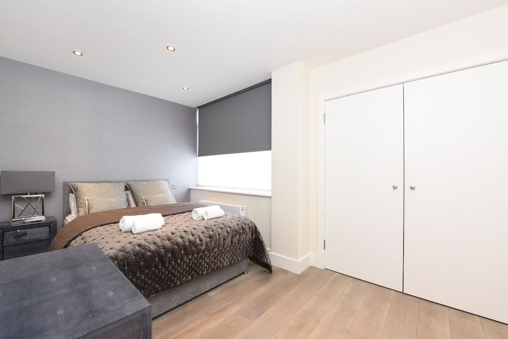 The Glasshouse Apartments Deluxe two bedroom apartment 4