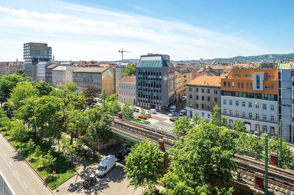 Skyflats Vienna Belle View Panoramic Penthouse, 2 Bedrooms, Patio, City View 25