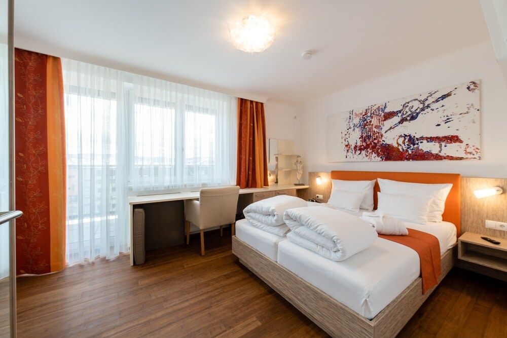 Skyflats Vienna Belle View Panoramic Penthouse, 2 Bedrooms, Patio, City View 5