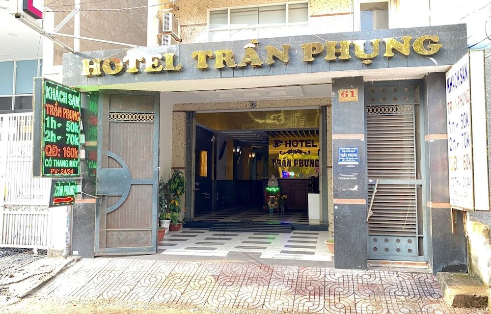undefined Tran Phung Hotel 2
