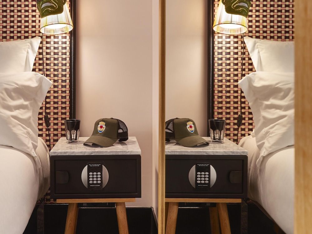 Mama Shelter Paris West Room, 1 Double Bed, Accessible (Medium Mama) 4