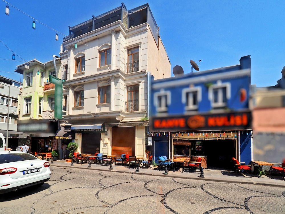 undefined RENOVA OLD CiTY HOTEL 9