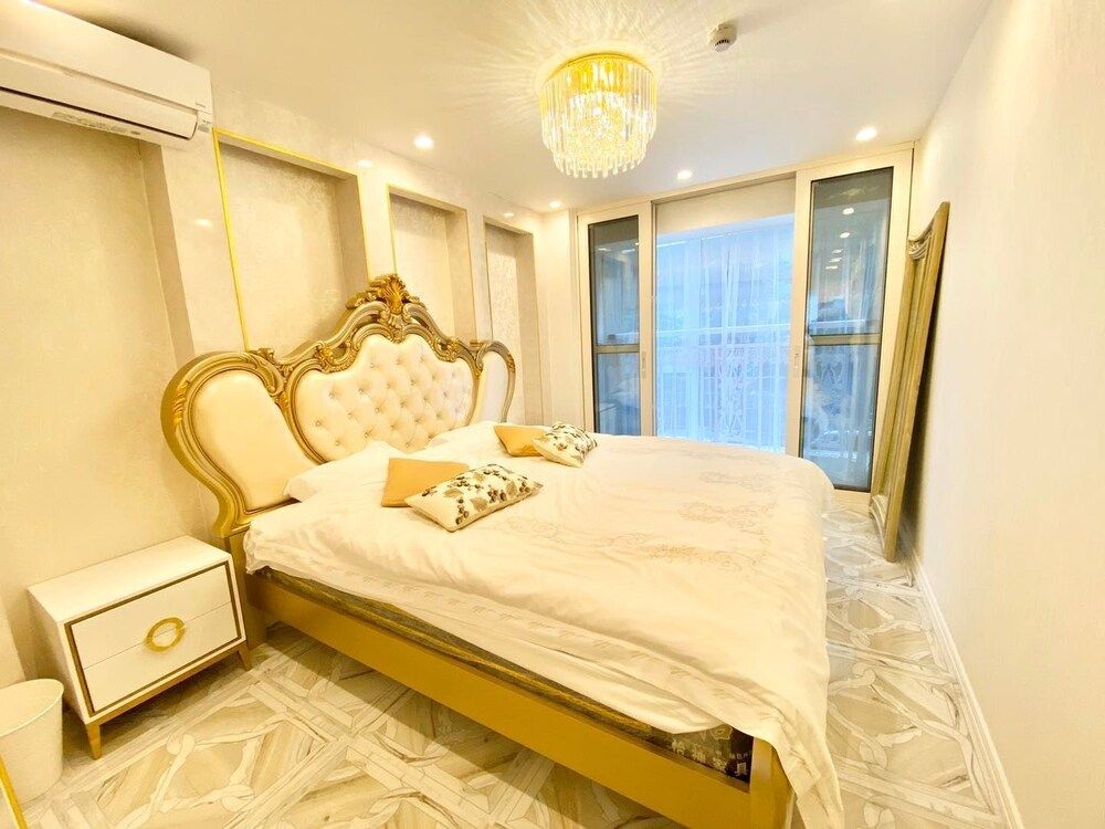 undefined Reimi Mondo 9