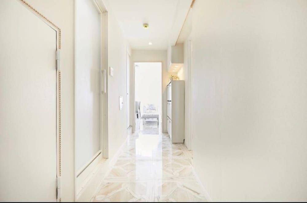 undefined Reimi Mondo 6