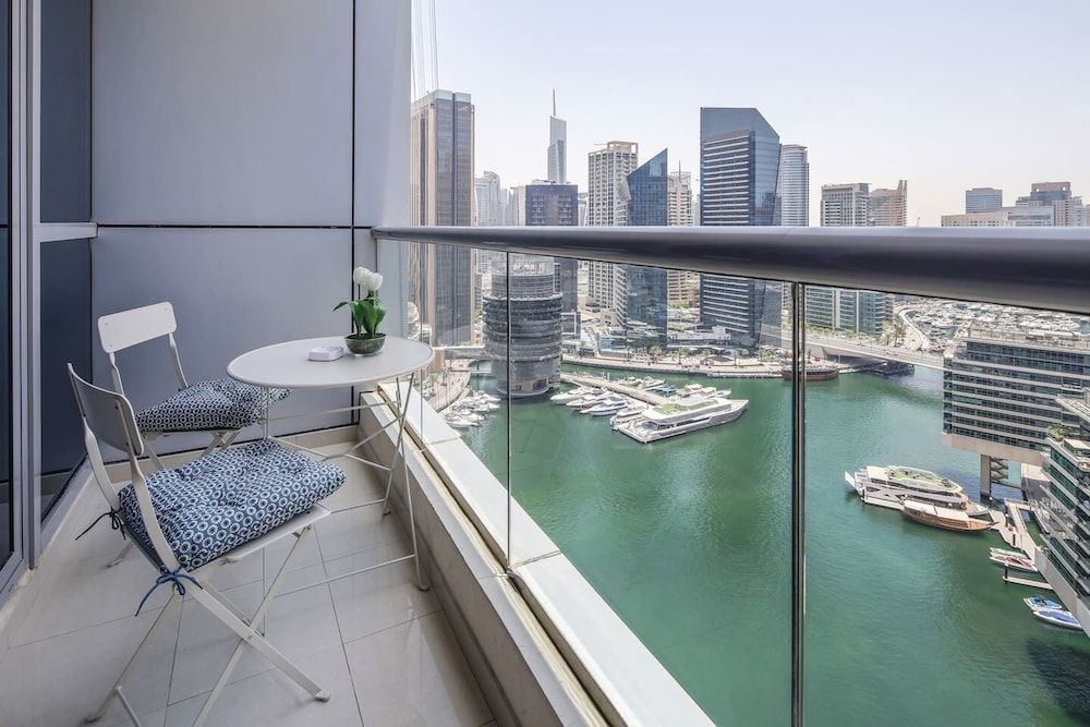 undefined Marina Views! Beautiful 1BR in Dubai Marina 2