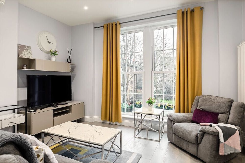 undefined Carlton Vale Apartments