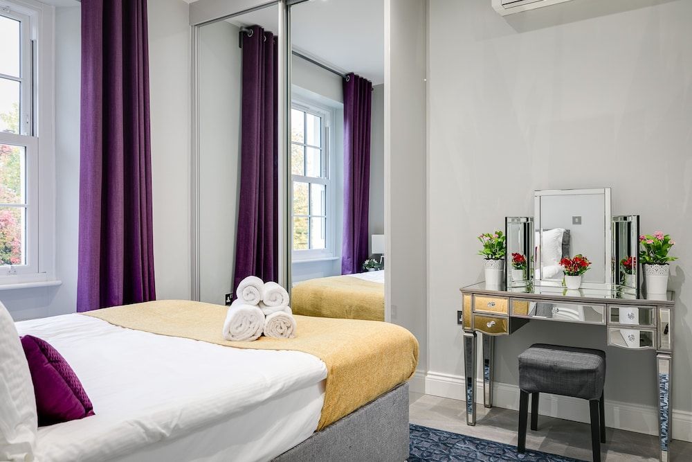 Carlton Vale Apartments Classic Apartment, 3 Bedrooms 4