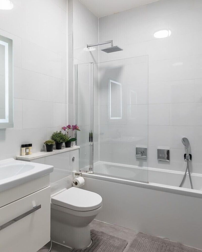 undefined Carlton Vale Apartments 7