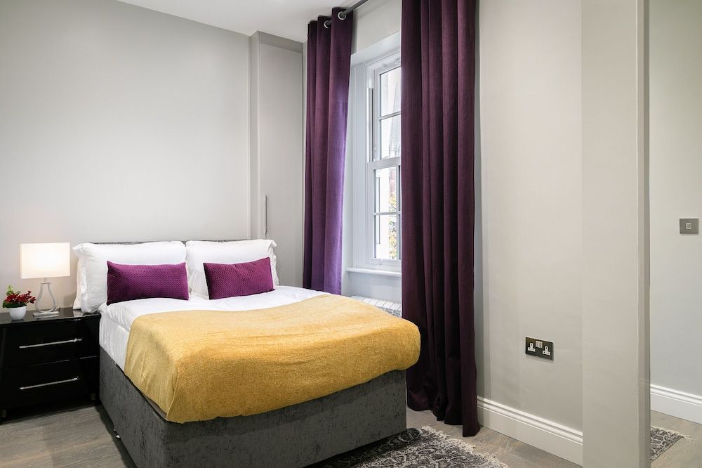 Carlton Vale Apartments Classic Apartment, 3 Bedrooms 2