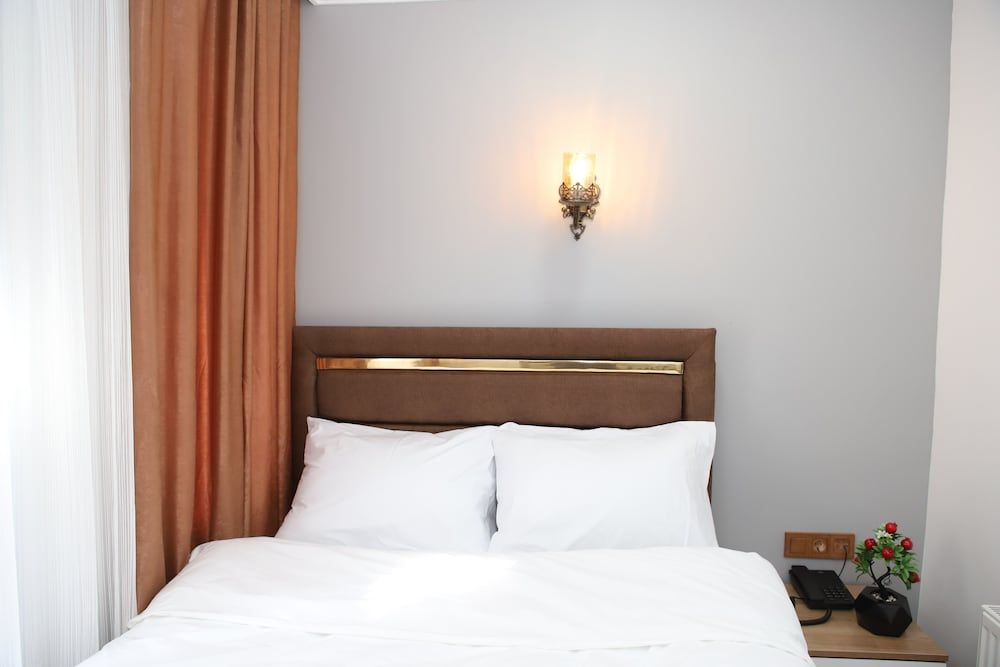 undefined Laos Otel 7