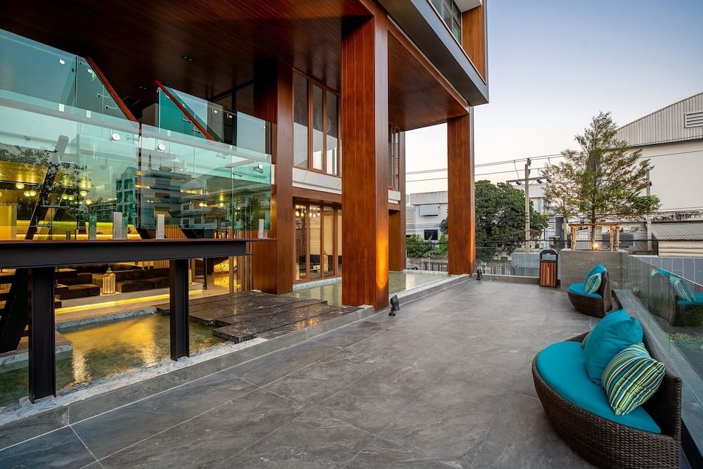 undefined Orion Hotel & Residence 6