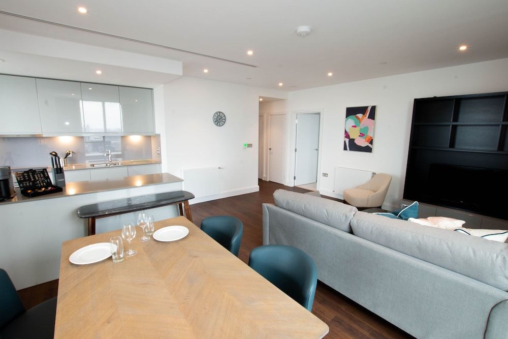 undefined Charles Hope Apartment Canary Wharf 9