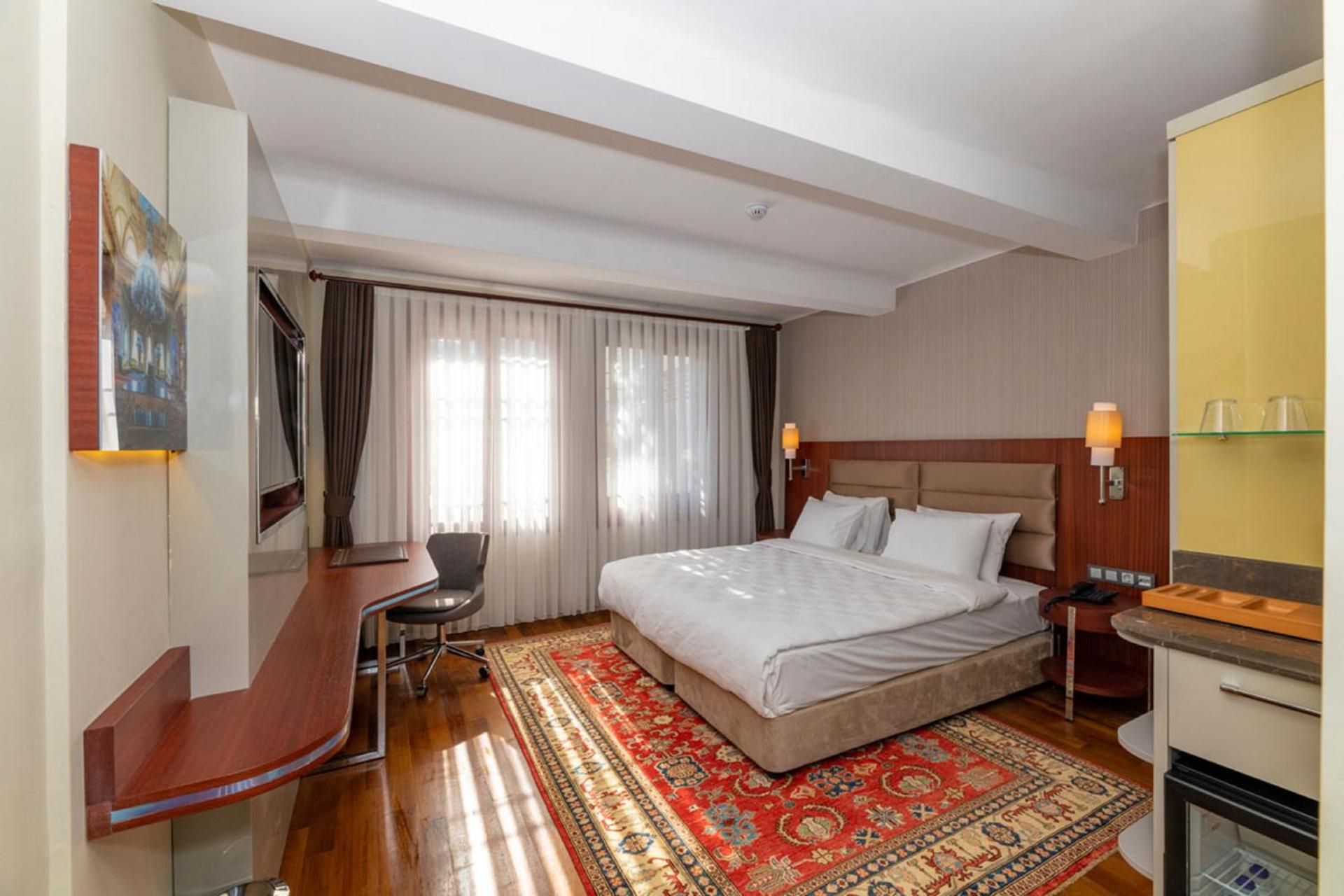 undefined Blue Gilroy Hotel 5