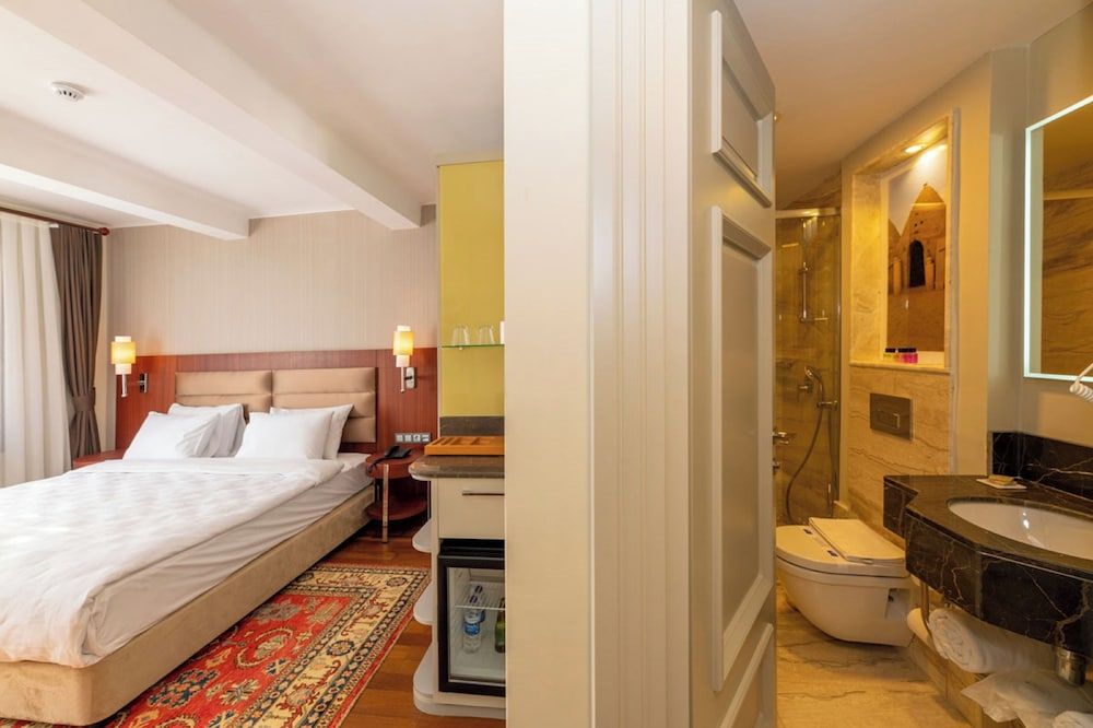 Blue Gilroy Hotel Economy Room 3