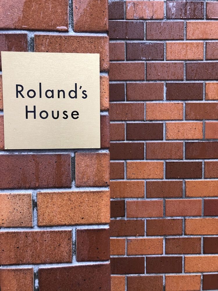 undefined Rolans House 401 2