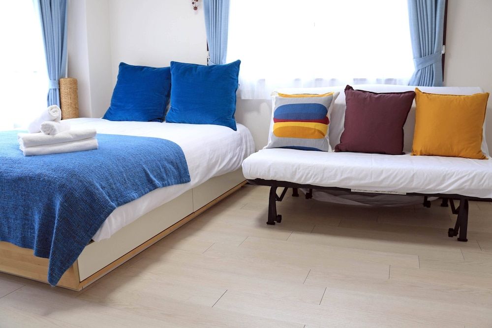 undefined Rolans House 401 10