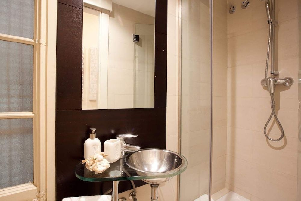 Enjoybcn Coliseum Apartments Superior Apartment 5