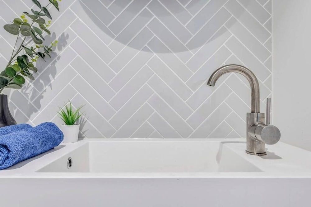 undefined Melboune City EQ tower 1 Bedroom Apartment with skyline view by KozyGuru 6