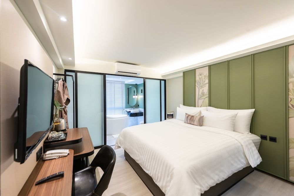 Junior Double Room