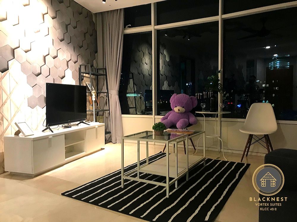Vortex Suites KLCC by BlackNest Exclusive Apartment, 3 Bedrooms, City View 10