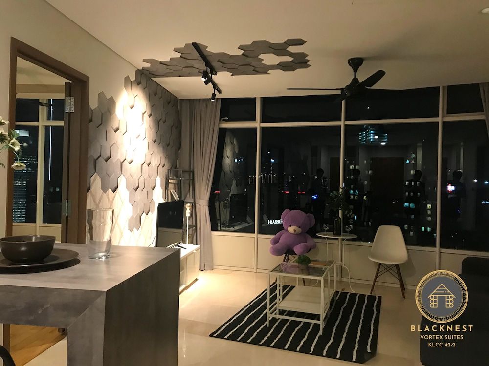 Vortex Suites KLCC by BlackNest Exclusive Apartment, 3 Bedrooms, City View 8