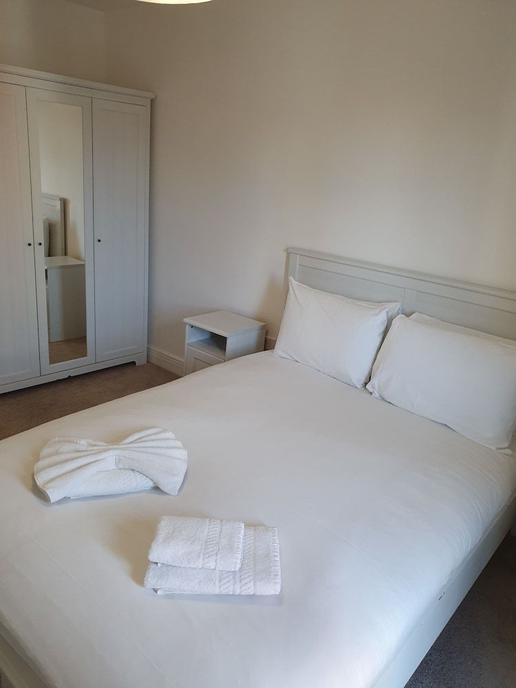 undefined AMAZING 2 BEDS 2 BATHS 10min LDN BRIDGE 5