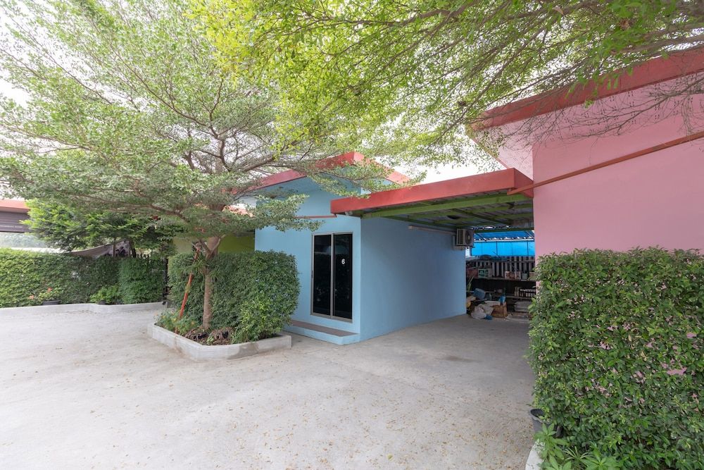 undefined OYO 644 Pong Pai House 7