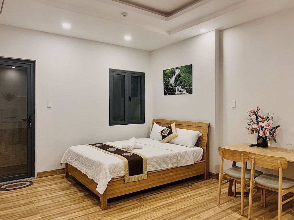 undefined The Lumière Hotel 7