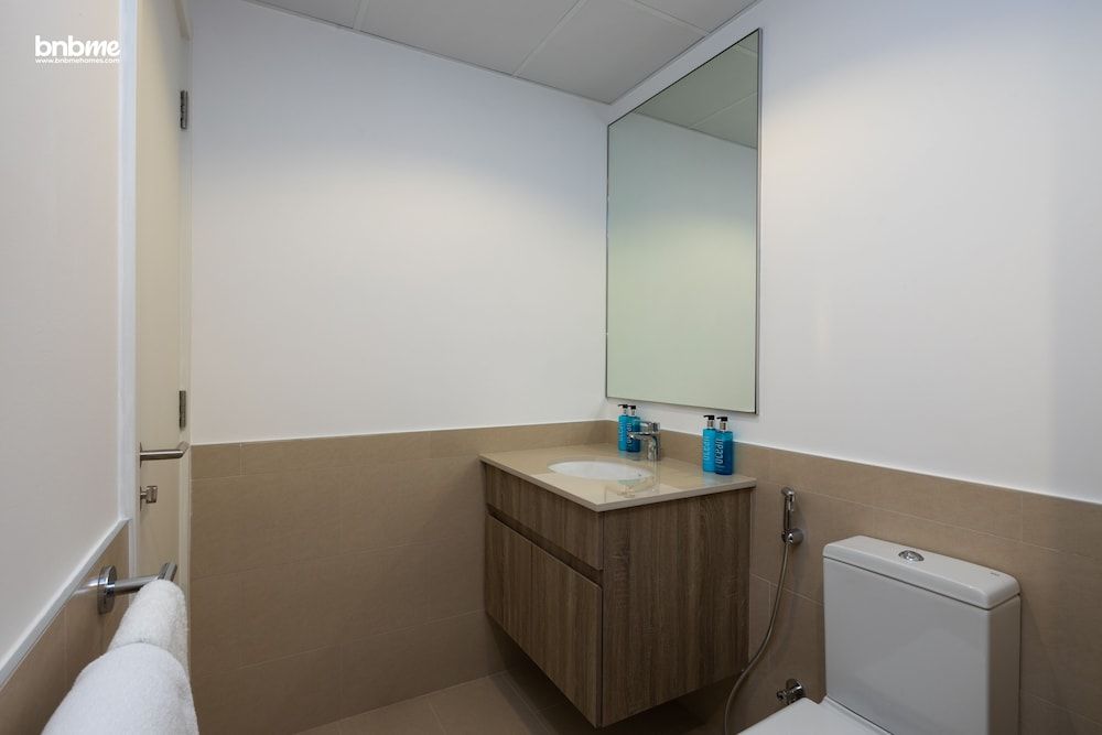 1B-UnaB-7-706 Deluxe Apartment 13