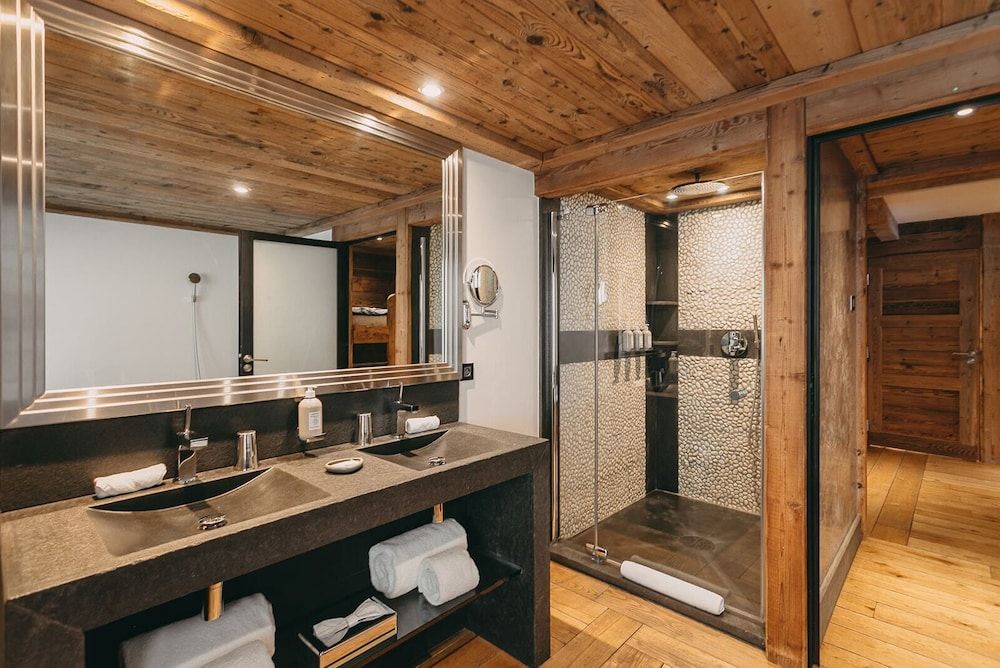 Traditional Suite