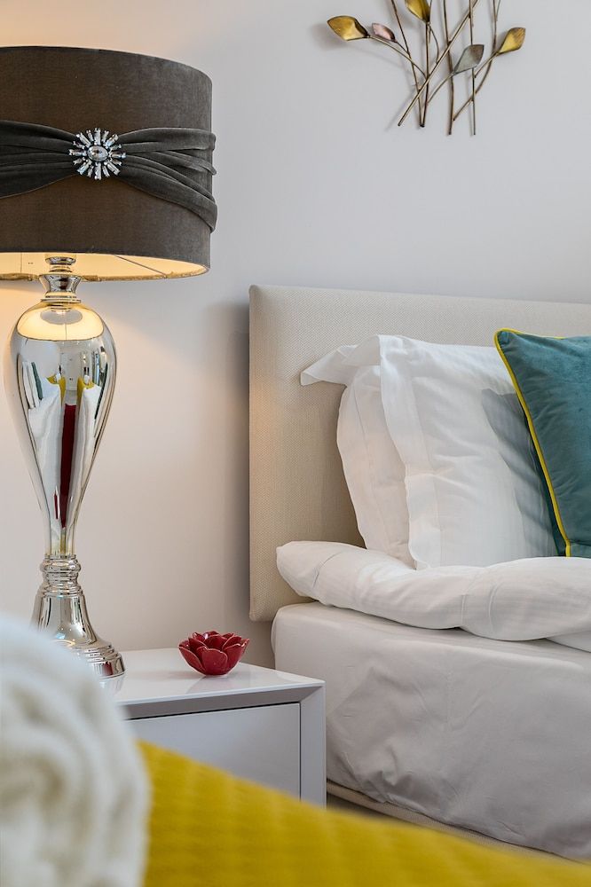 undefined Cromwell Road Apartments 8