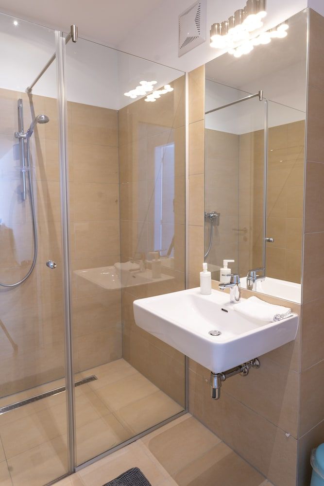 Margareten Apartments - contactless check in BRIGHT PENTHOUSE/w. terrace near Centre 4