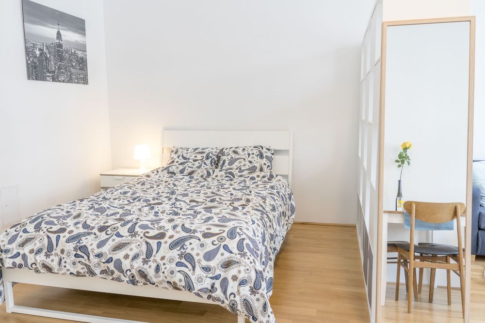 Cosy and Bright Studio near Naschmarkt and Centre