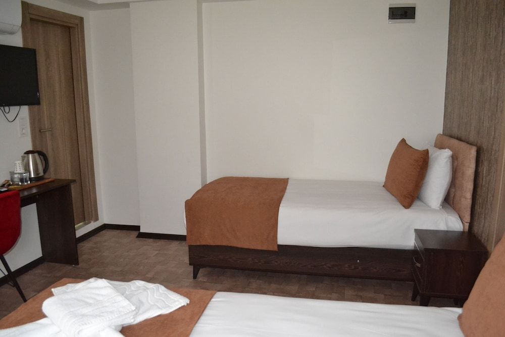 undefined Global 2022 Hotel 10