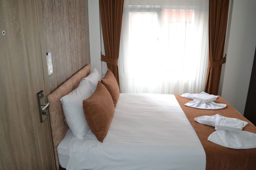 undefined Global 2022 Hotel 5