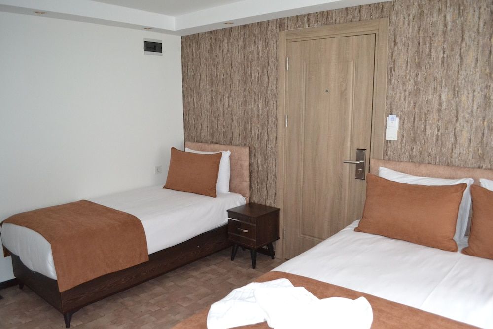 undefined Global 2022 Hotel 9