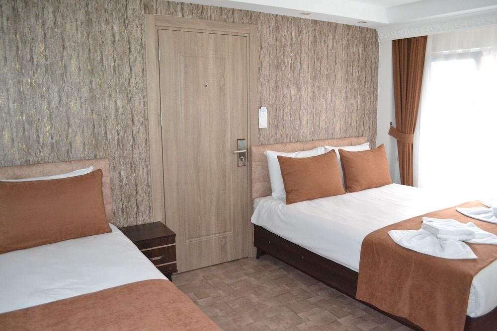 undefined Global 2022 Hotel 3