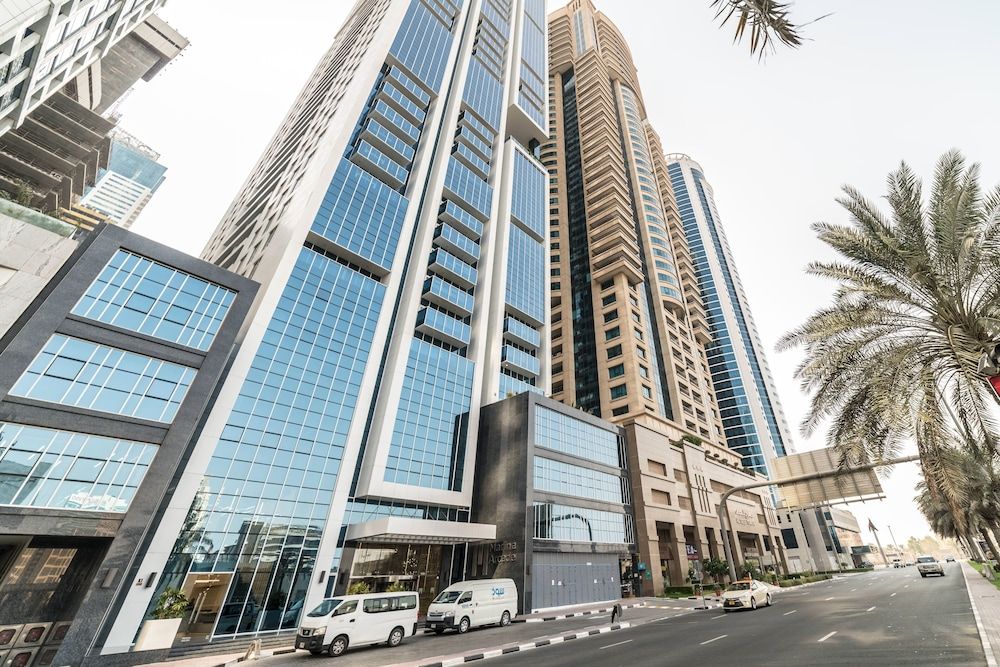 undefined bnbme - 2B-MarinaArcade-806