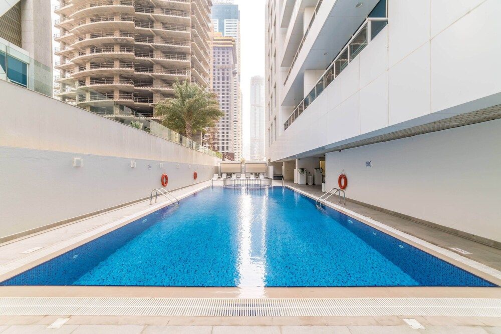 undefined bnbme - 2B-MarinaArcade-806 4