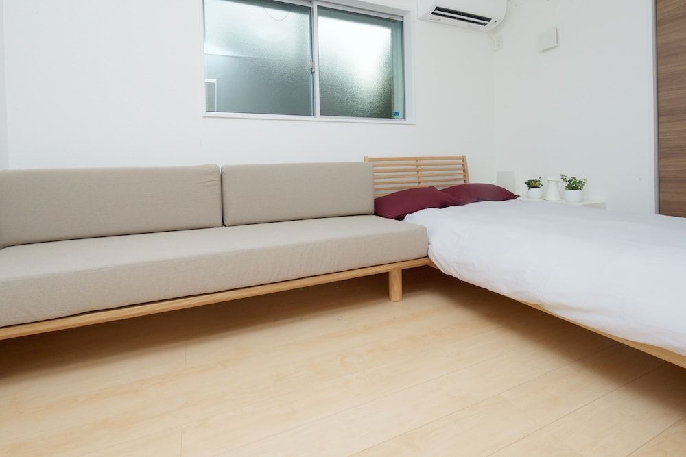 Nishi-Sugamo Guest House. 2min to Nishi-Sugamo Sta. 13min to Ikebukuro Sta. Private Vacation Home 19