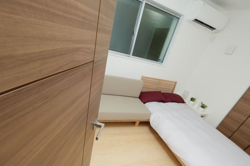 Nishi-Sugamo Guest House. 2min to Nishi-Sugamo Sta. 13min to Ikebukuro Sta. Private Vacation Home 38