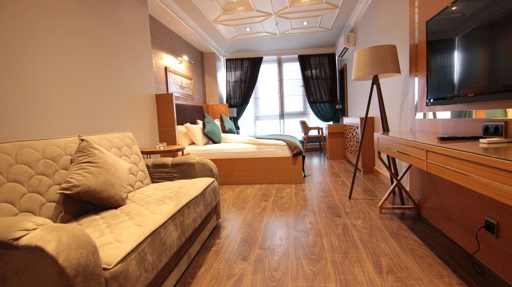 Sefa-i Hurrem Suit House Standard Triple Room 5